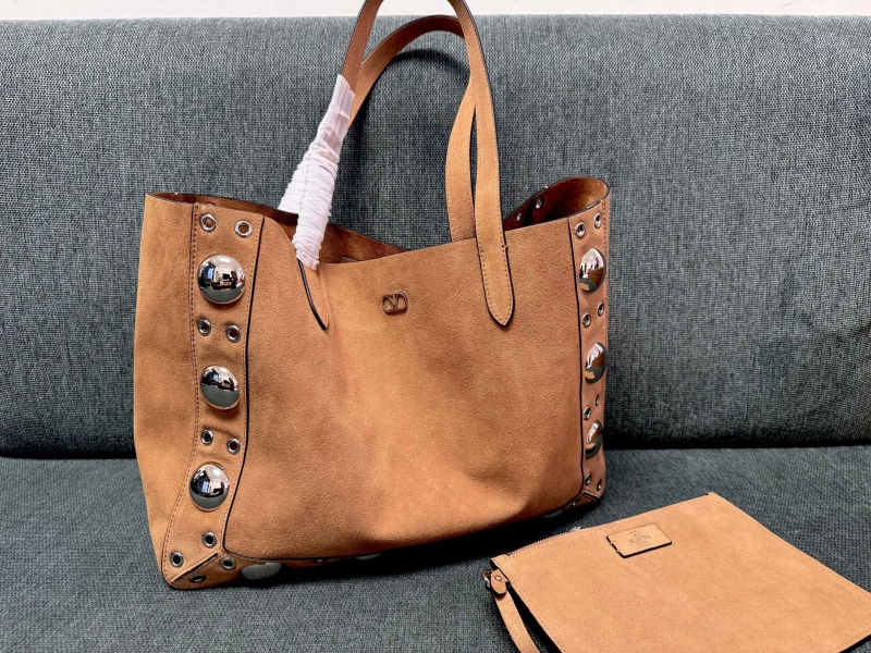 Va1e*ntin0 shopping bag